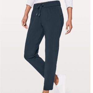 Women's lululemon on the fly ankle pants